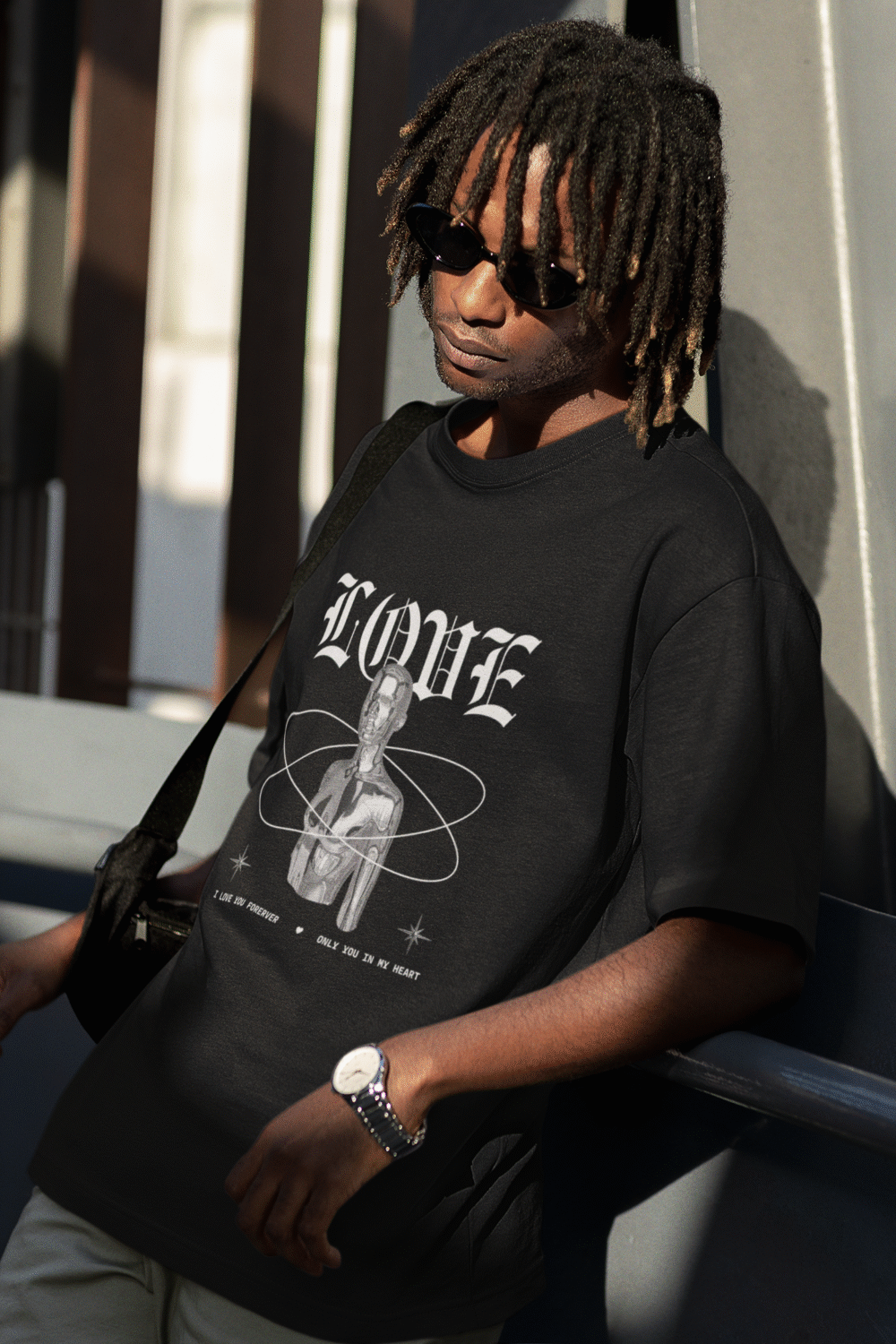 Cyber Love Graphic Metallic Humanoid T-Shirt