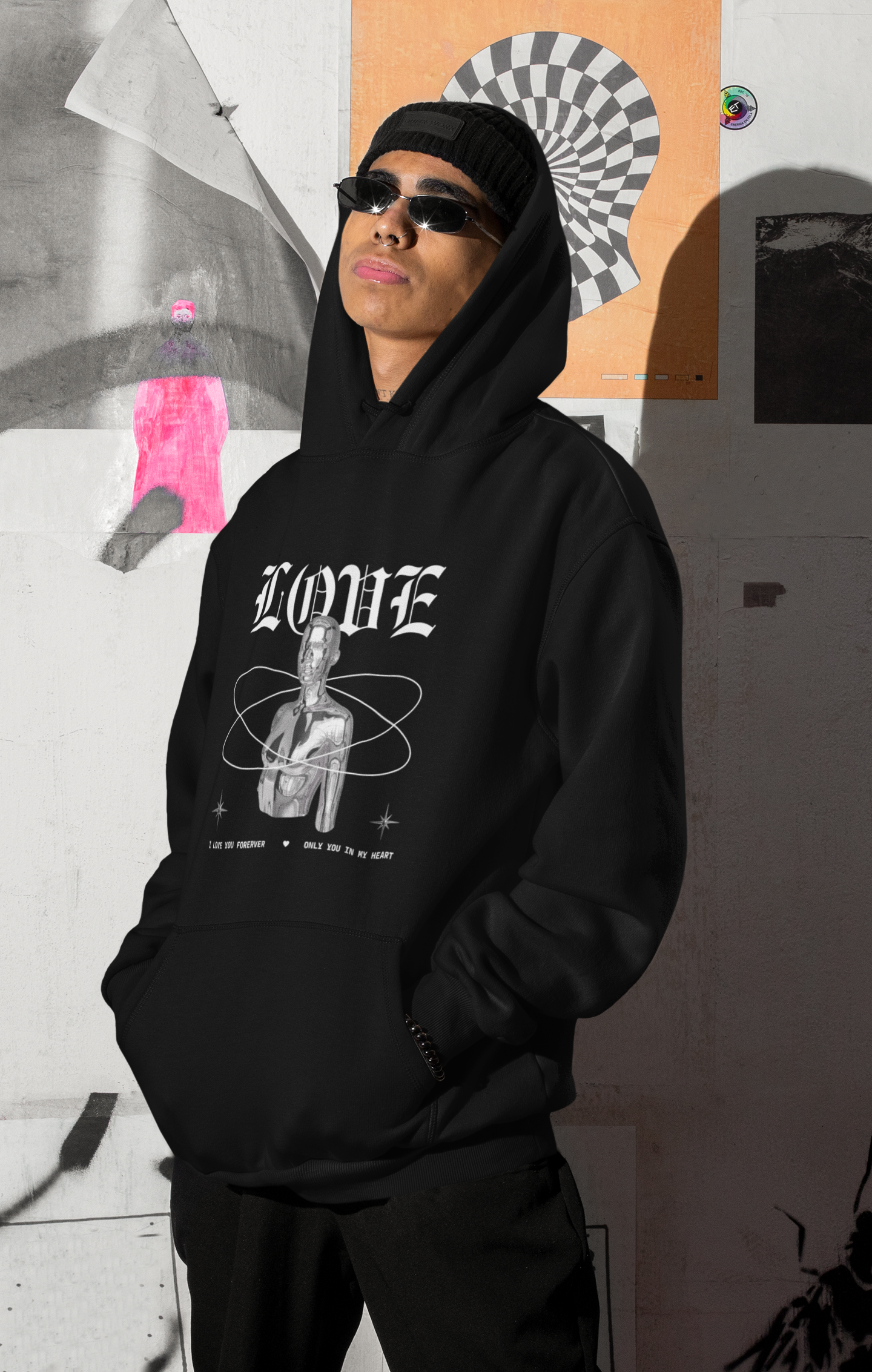 LOVE Forever – Metallic Figure, Orbit Lines